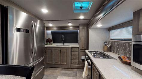 Nobody seemed to know me, everybody passed me by. Cameo Fifth Wheels - CE4021FK Floorplan | Crossroads RV