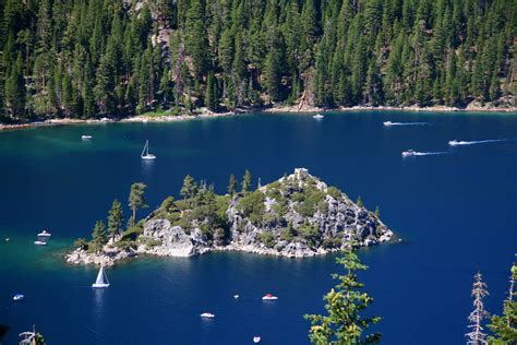 Fannette Island In Emerald Bay Fannette Island Is The Only Flickr