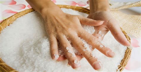 The use of epsom salt for hair is excellent for the cure of hair damage.it helps to nourish the hair and get rid of chemical buildup on the scalp. Quickly Add Volume To Your Hair With Epsom Salt