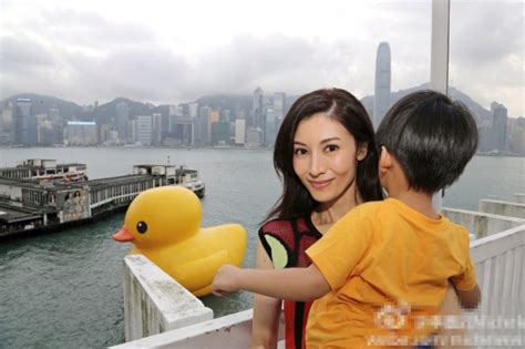 Search for text in self post contents. 李嘉欣微博晒与儿子共浴照 儿子囝囝萌态十足(组图)|李嘉欣与儿子共浴照-搜狐滚动