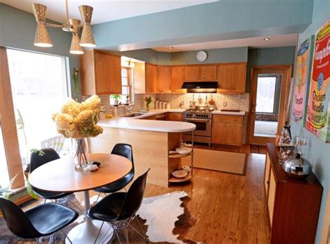Photos of ranch style kitchens. Gallery: At Home in 1950s style Ladue ranch | Ranch ...