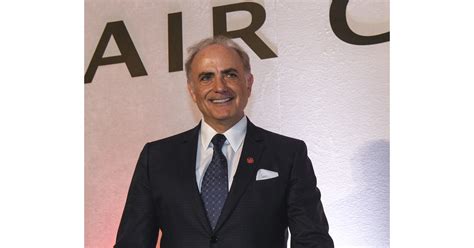 Präsident joe biden will sich dem nachbarstaat kanada wieder annähern. Air Canada President and Chief Executive Calin Rovinescu ...