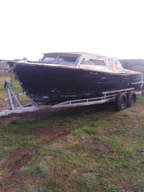 22' sea sprite 225 cuddy cabin cruiser: Timber Cabin Cruiser Boat 23 Ft Art Kids Play Ground Boat ...