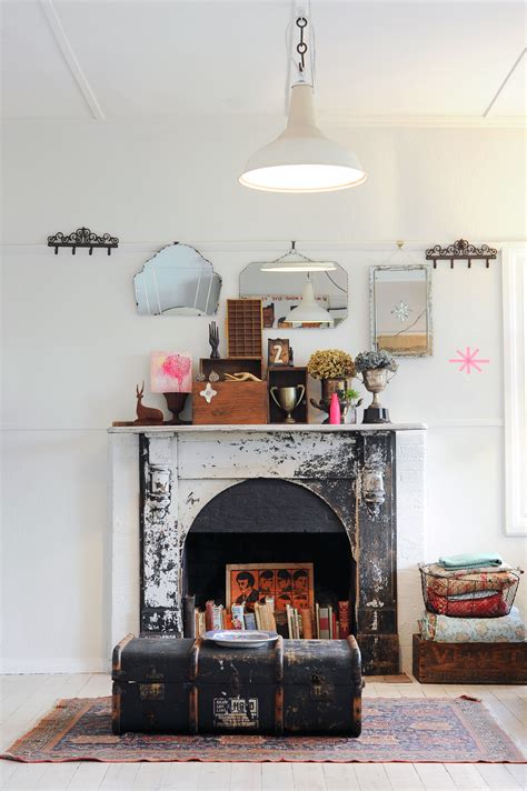 A feeling of comfortable and peaceful will quickly get into your heart, right? 12 Decorating Ideas For Nonworking Fireplace Design ...