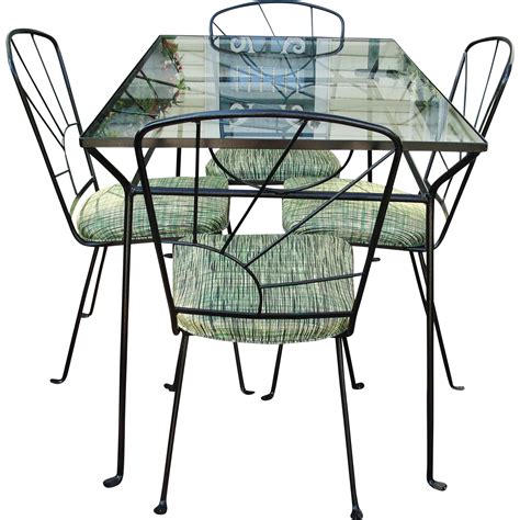 Mid Century Modern Wrought Iron Patio Set | Wrought iron patio set, Vintage outdoor furniture ...