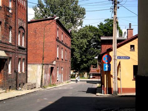 Szanowni państwo, drodzy mieszkańcy gminy brzeziny, od 1 kwietnia do 30 września na terenie za nami zima, która wyrządziła sporo ubytków w drogach gminnych na terenie gminy brzeziny. Brzeziny Śląskie | Śląskie Miasta