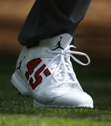 Keegan bradley chipped and ran for a fantastic eagle on 14 and has a share of the lead at copperhead. Keegan Bradley is rocking an awesome pair of Jordan golf ...
