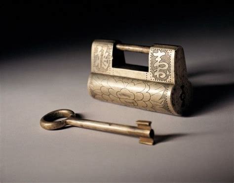 889 likes · 20 talking about this. Lock and key for a Korean Blanket chest | Skeleton key ...