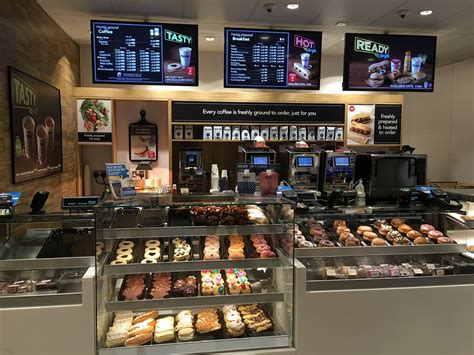 The top 10 competitors average 12,356. Greggs opens its doors at Flemingate - Flemingate Shopping ...