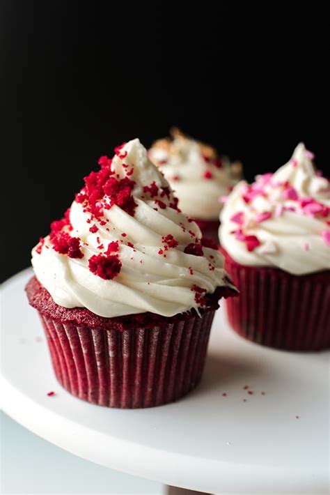 This red velvet cake recipe is basically an adaptation of my chocolate cake which i've been making for years. Red Velvet Cupcakes With Cream Cheese Frosting | Let's Eat Cake
