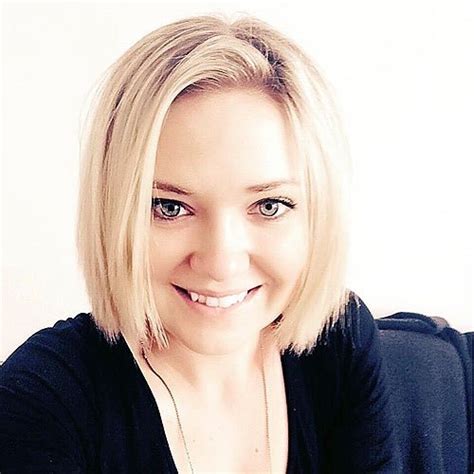 50 most flattering bob haircuts for round faces. 40 Stylish and Sassy Bobs for Round Faces