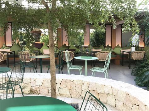 Design d’un hôtel - restaurant caribéen avec jardin