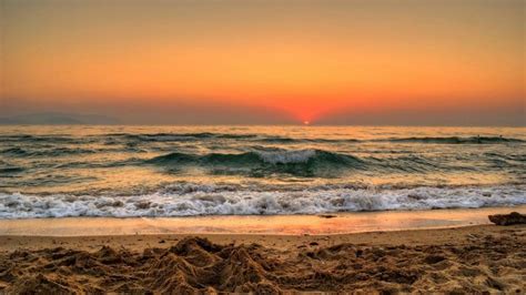 Sandy Beach Sunset Backiee
