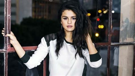 Of The Hottest Selena Gomez Pictures YET Near Nude Photos Gifs