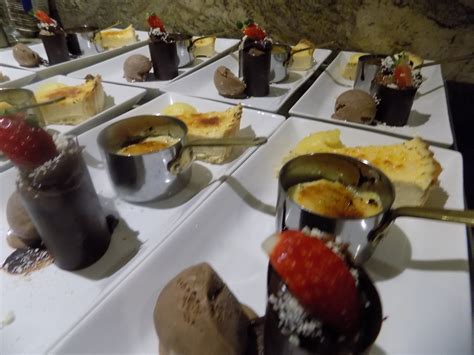 If you are planning a dinner party in malaysia, you need to choose a reputable party catering service. Dinner Party Catering by Kwizeen Outside Caterers