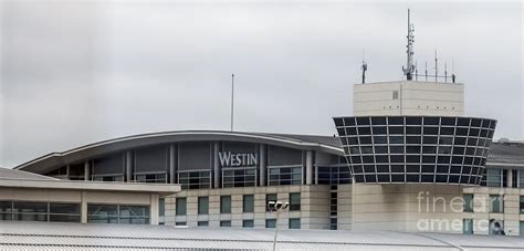 The Westin Detroit Metropolitan Airport Photograph By David Oppenheimer