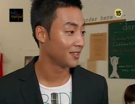 He is introduced by kbs. 전지현, 동갑내기 금융맨과 열애인정…남친 최준혁의 집안은 ...