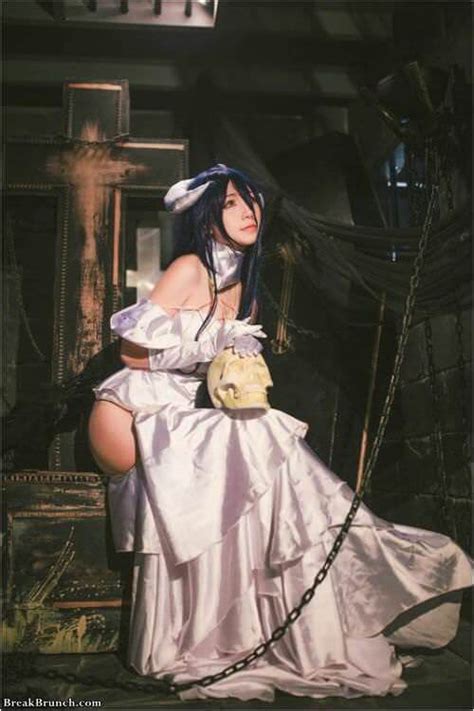 10 Awesome Albedo Cosplay From Overlord Breakbrunch