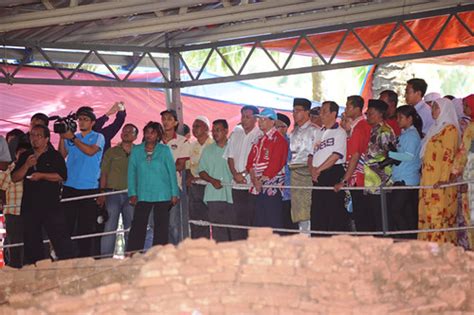 To view the 360 degree experience please make sure you are watching on. Lawatan ke Tapak Penyelidikan Arkeologi Sungai Batu di Tam ...