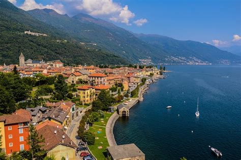 Der luftkurort liegt in piemont, am golf von borromeo, am westlichen ufer des lago maggiore. Lake Maggiore: See Stresa and the Borromean Islands ...