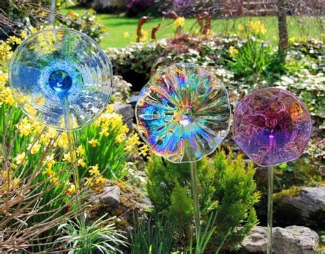 Love Thy Space Glass Garden Flower Stakes A Work Of Art Glass Garden Glass Garden Flowers