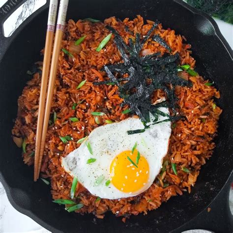 easy kimchi fried rice kimchi bokkeumbap assorted eats