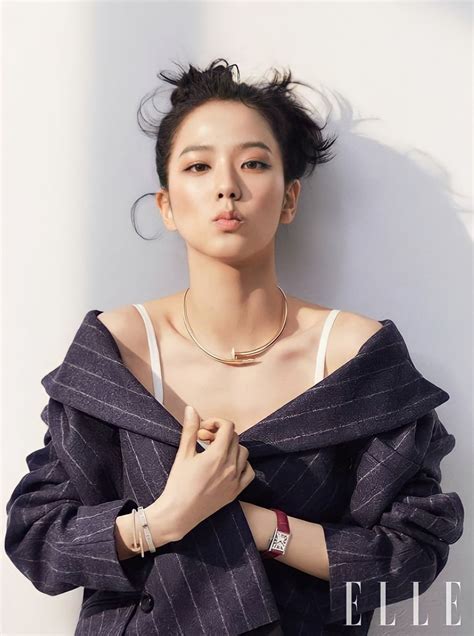 Näytä lisää sivusta elle magazine (us) facebookissa. JISOO for Elle Magazine, Korea January 2021 - HawtCelebs