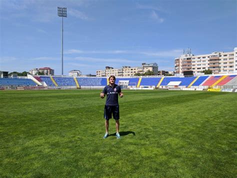 Uefa.com is the official site of uefa, the union of european football associations, and the governing body of uefa works to promote, protect and develop european football across its 55 member. FC Botosani a adus atacant argentinian! Chiacheri a semnat ...