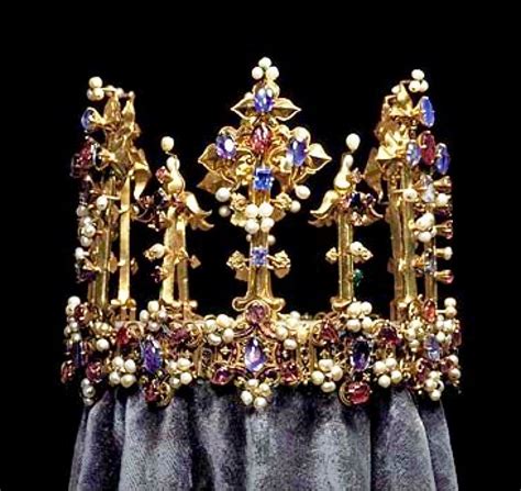 The Only Remaining Medieval Crown Circa 1370 80 Belonged To Anne