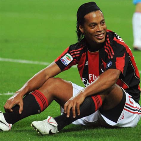 Sie war wenige tage vor weihnachten ins krankenhaus eingeliefert worden. SwashVillage | Ronaldinho Biografie