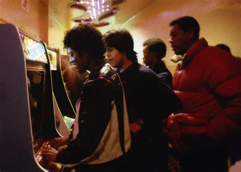 This easy and fun mj game allows you to take the king of pop anywhere you go, and have some fun along the … Mj-adorable-playing video-games - Michael Jackson Photo ...