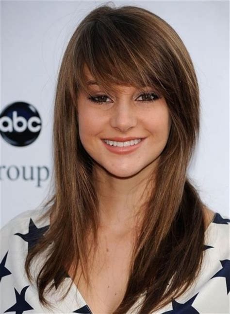 Maybe you would like to learn more about one of these? Amazing Cool Hairstyles For Big Forehead And Round Face ...