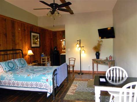 Iris Garden Cottages And Suites · Brown County Indiana Unit 8 The