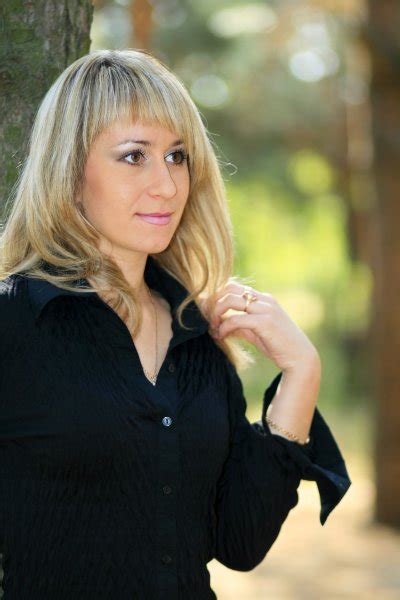 35 y o anna from mykolaiv ukraine brown eyes blond hair id 682519