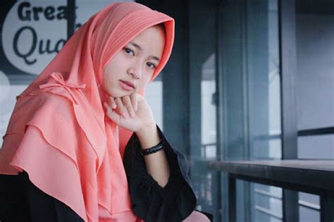 Nah kebetulan sekali nih, karena kami akan merekomendasikan kamu. Kumpulan Lagu Islami yang Sedang Populer dan Sangat ...