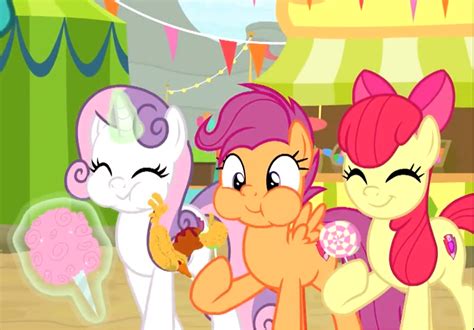 Pin By Hazel Heart On Mane Six And Cmc 2 Carrot Dogs Caramel Apples Cutie