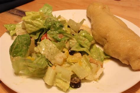 Olive Garden Salad And Breadsticks With Alfredo Dipping