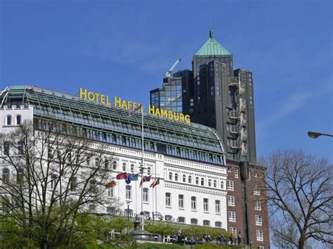 Located in hamburg's eimsbuettel neighborhood, racket inn sporthotel is in the suburbs. Hotel Hafen Hamburg - Hamburg