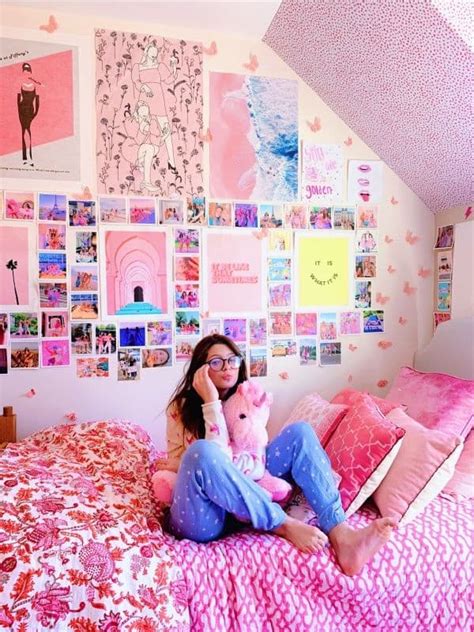 23 Wall Collage Ideas For Your Bedroom College Savvy