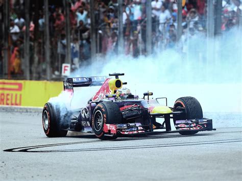 It was driven by 2010 world champion sebastian vettel and mark webber and was launched on february 10 at jerez. Скачать 1600x1200 formula 1, vettel, f1, red bull ...