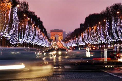Great location with the best view of eiffel tower in town. Avenue des Champs-Élysées Foto & Bild | europe, france ...