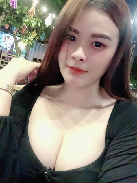 ยินดีต้อนรับนักร้องสาวสวยนมโตประจำ65 - District65 Phitsanulok | Facebook