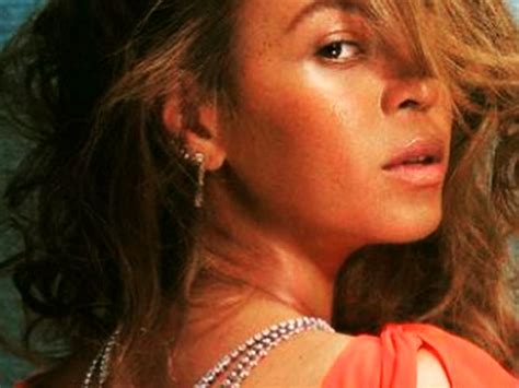 Beyonce Is Dripping In Diamonds In Revealing Low Cut Backless Gown