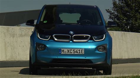 Tim robson reviews the new bmw i3 94ah bev with specs, fuel consumption and verdict. BMW i3 (94Ah) Design | AutoMotoTV - YouTube