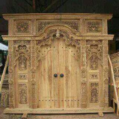Banyak model pintu garasi kayu, sebagai contoh model pintu garasi minimalis, kami jual pintu garasi kayu harga pintu garasi wina ditentukan oleh lebar dan tingginya, apabila lebar masih di antara 58cm s/d 68 cm dan tinggi garasi 238cm harga masih bisa murah, karena ukuran pintu. Jual pintu rumah gebyok ukiran kayu jati rumah joglo murah ...