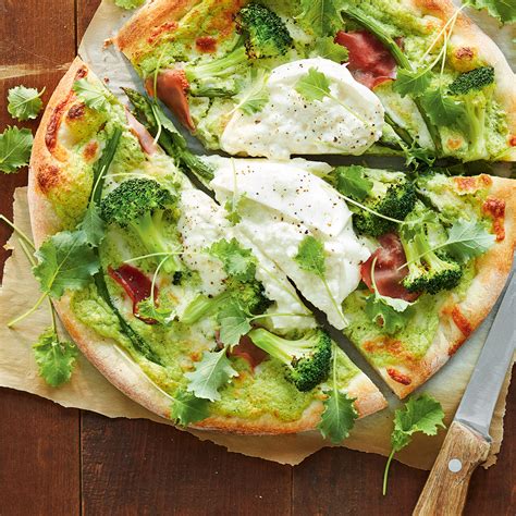 Pizza à la crème de brocoli