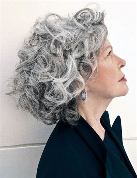 Curly Hairstyles For Women Over 60 In 2021 2022 Page 2 Of 4
