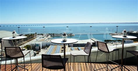 Sky Bar Oriente Tivoli Oriente Lisboa Hotel Bar Pool France