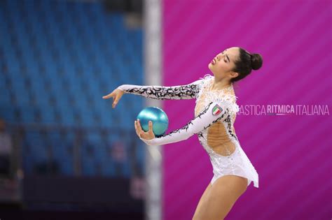 L'italia torna così sul podio con un'individualista per la prima volta dopo 27 anni in questa. World Cup Sofia, finali: Alexandra Agiurgiuculese brilla d ...