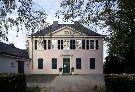 Es steht in der adenauerallee 79 und ist ein eingetragenes baudenkmal. Ernst-Moritz-Arndt-Haus Bonn, Architektur - baukunst-nrw